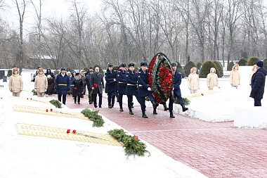 В Рязани на Скорбященском мемориале почтили память жителей блокадного Ленинграда