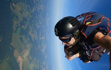 Отдых для отчаянных в Рязани: впечатления от первого прыжка с парашютом