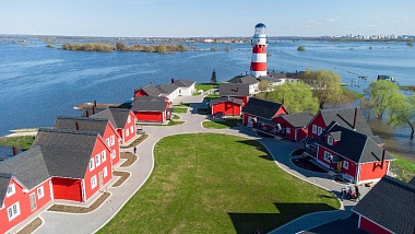 Фотографы сняли пик половодья в рязанской рыбацкой деревне 