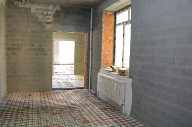 Сорокина осмотрела строительство нового детсада в Семчине