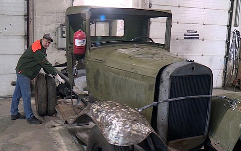 Рязанские волонтеры восстановили полуторку со дна Ладоги