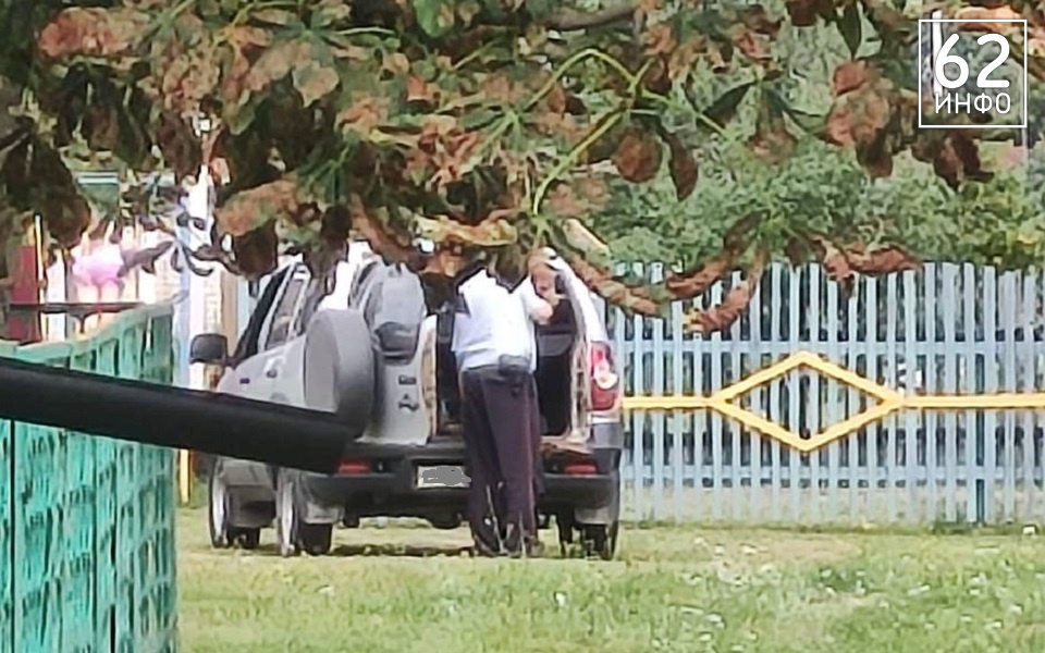 В Долгинине Рязанского района расстреляли собаку на глазах у детей - 62ИНФО В Долгинине Рязанского района расстреляли собаку на глазах у детей - 62ИНФО