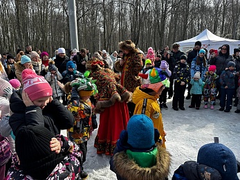 В рязанском Лесопарке отпраздновали Масленицу