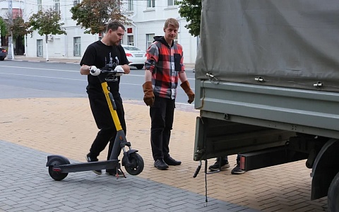 В Рязани эвакуировали 46 самокатов, припаркованных с нарушениями