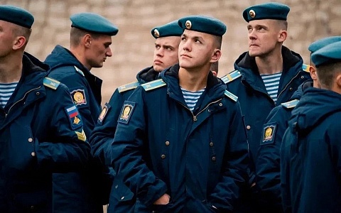 Павел Малков рассказал о поездке в Псков курсантов Рязанского училища ВДВ Павел Малков рассказал о поездке в Псков курсантов Рязанского училища ВДВ