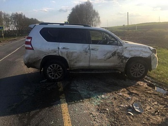 Опубликованы фото с места ДТП с участием Mitsubishi и Toyota под Рязанью 