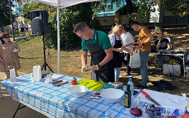 Первый зампред Рязгордумы Антон Астафьев присоединился к кулинарной битве на гастрофестивале