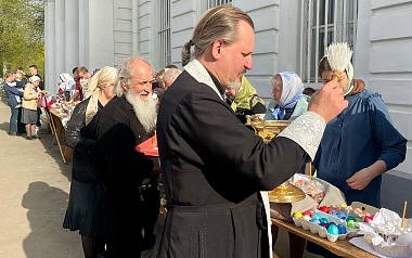 Фоторепортаж перед праздником: рязанцы освящали пасхальные куличи