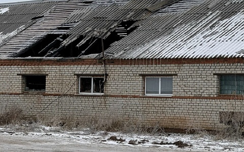 На Старожиловском конезаводе случился пожар в конюшне