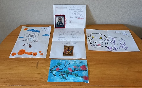 Вознесенский храм Рязани передал подарки детям и старикам Горловки