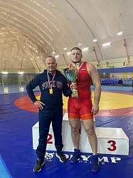 Рязанец Курбан Нажмудинов стал абсолютным чемпионом России по греко-римской борьбе