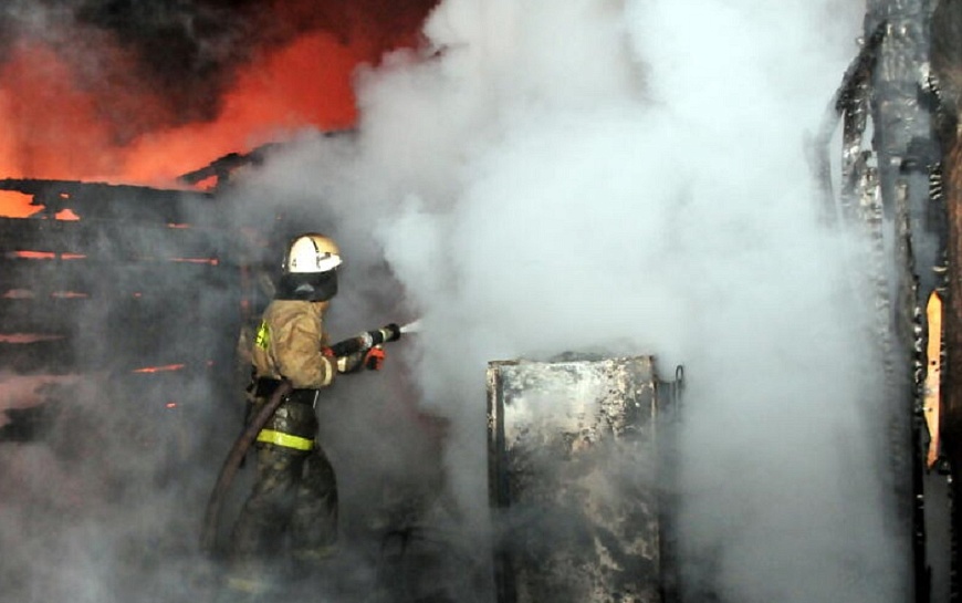 Есть пострадавший: в Клепиковском районе произошел крупный пожар