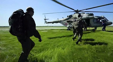 Минобороны РФ показало жизнь курсантов Рязанского училища ВДВ