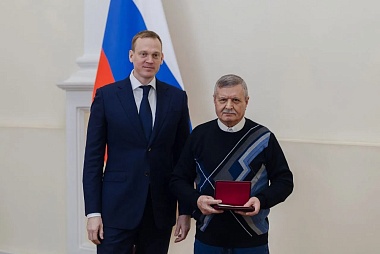 Губернатор Павел Малков наградил рязанцев перед Днем народного единства