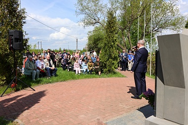 В Рязани открыли памятник жителям посёлка Карцево в честь 80-летия Победы