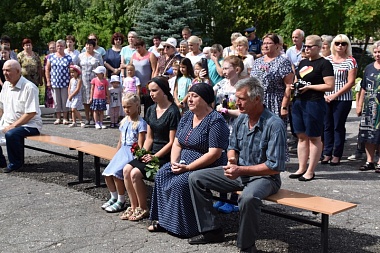 В Рязанском районе установили табличку героически погибшему в спецоперации капитану Виктору Панфилову