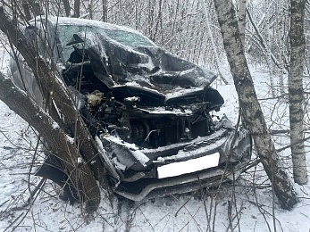 В Рязани столкнулись хетчбэк и газель