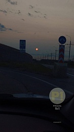 Рязанцы делятся фотографиями «клубничной» луны