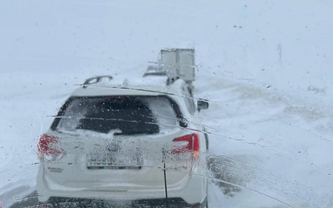 В Рязанской области на нескольких участках из-за застрявших фур парализовано движение