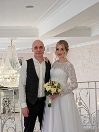 Свадьба в троллейбусе и по-русски: ЗАГС показал фото рязанских молодоженов марта 