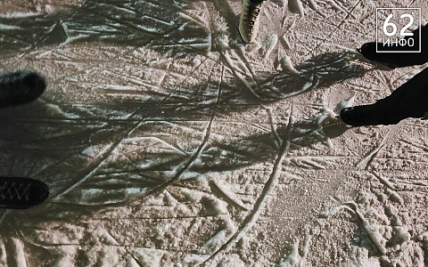 В Рязани залили новый каток площадью 2000 квадратных метров