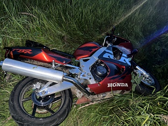 Под Рязанью три человека пострадали в ДТП с мотоциклом Honda 