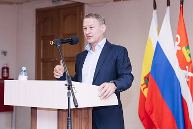 Председатель Рязанской областной Думы Аркадий Фомин представил жителям Шиловского района публичный отчет об итогах депутатской работы