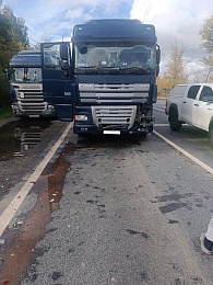 Три человека пострадали в Рязани из-за столкновения грузовика и Opel