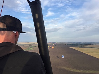 Фоторепортаж: пилоты «Неба России» пролетели на воздушных шарах над Рязанской областью - 62ИНФО Фоторепортаж: пилоты «Неба России» пролетели на воздушных шарах над Рязанской областью