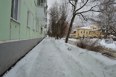Мэр Рязани Сорокина проверила уборку снега во дворах совместно с Госжилинспекцией 