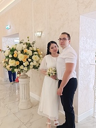 Лето любви: Рязанский ЗАГС показал фотосессии свадеб с июня по август