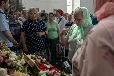Успенский собор Рязани в дни пребывания мощей блаженной Матроны Московской открыт весь день