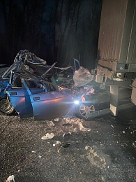 Мужчина погиб в аварии между легковушкой и грузовиком в Шиловском районе