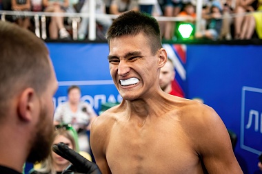 В рязанском Лесопарке прошёл турнир ММА «Битва за Рязань»