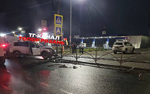 Две машины столкнулись на Южной окружной в Рязани