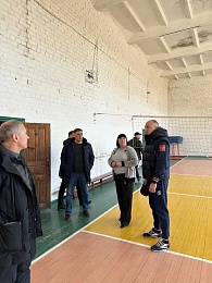 Рязанский вице-губернатор осмотрел восстановление домов в Мариуполе и Херсонской области