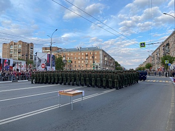 В Рязани встретили с парада Победы в Москве курсантов училища ВДВ