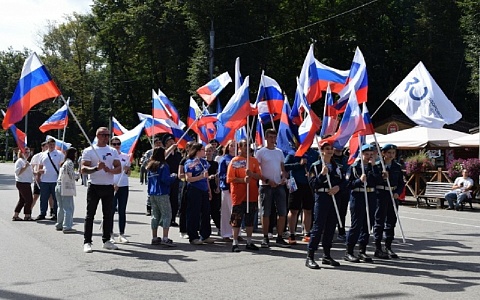 В Рязани День флага России отметили в Лесопарке