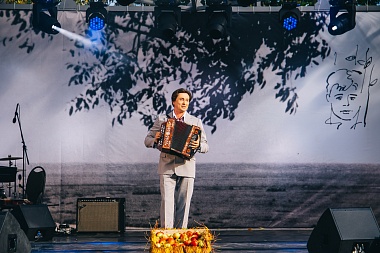 «Если полюбил Есенина, то на всю жизнь». В Константинове отметили 125-летие великого поэта - 62ИНФО «Если полюбил Есенина, то на всю жизнь». В Константинове отметили 125-летие великого поэта