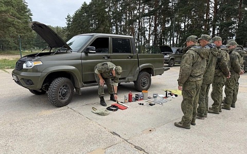 Депутат Госдумы встретился с бойцами мобильной огневой группы в Рязанской области
