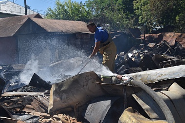 Пожарные всю ночь тушили пожары в Милославском районе - 62ИНФО Пожарные всю ночь тушили пожары в Милославском районе