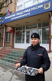 Рязанским сотрудникам ГАИ вручили ключи от 13 новых патрульных машин