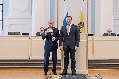 Семь депутатов Рязанской областной Думы получили золотые знаки отличия ГТО