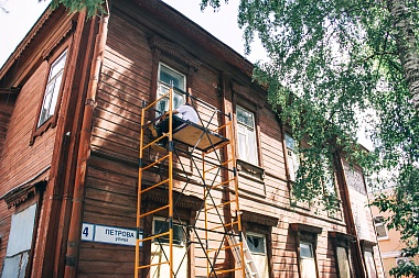 Охлобыстин и Прилепин украсили фасад будущего «Есенин-Центра» в Рязани