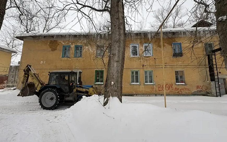 В Рязани обрушилась кровля аварийного дома