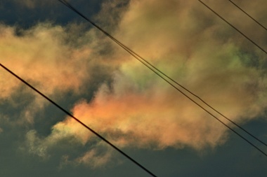 Иризация подарила рязанцам радужные облака