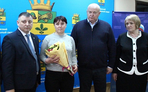 Родственникам погибших на СВО сараевцев передали их награды