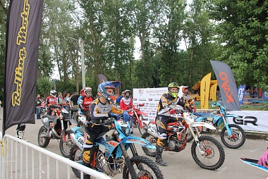 Кубок Губернатора Рязанской области по супреэндуро уехал в Москву