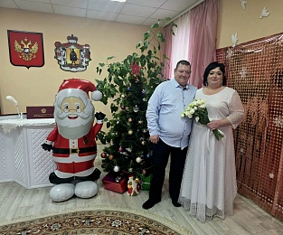 Зимняя любовь: Рязанский ЗАГС показал эффектные фото свадеб декабря