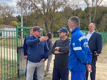 В рязанском селе дорогу к школе построили за два дня - 62ИНФО В рязанском селе дорогу к школе построили за два дня